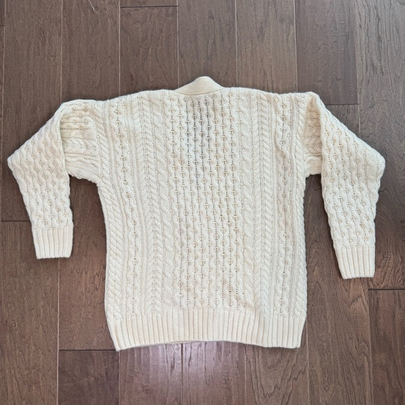 Brandy Melville Cream Knit Cardigan - Picture 2 of 9